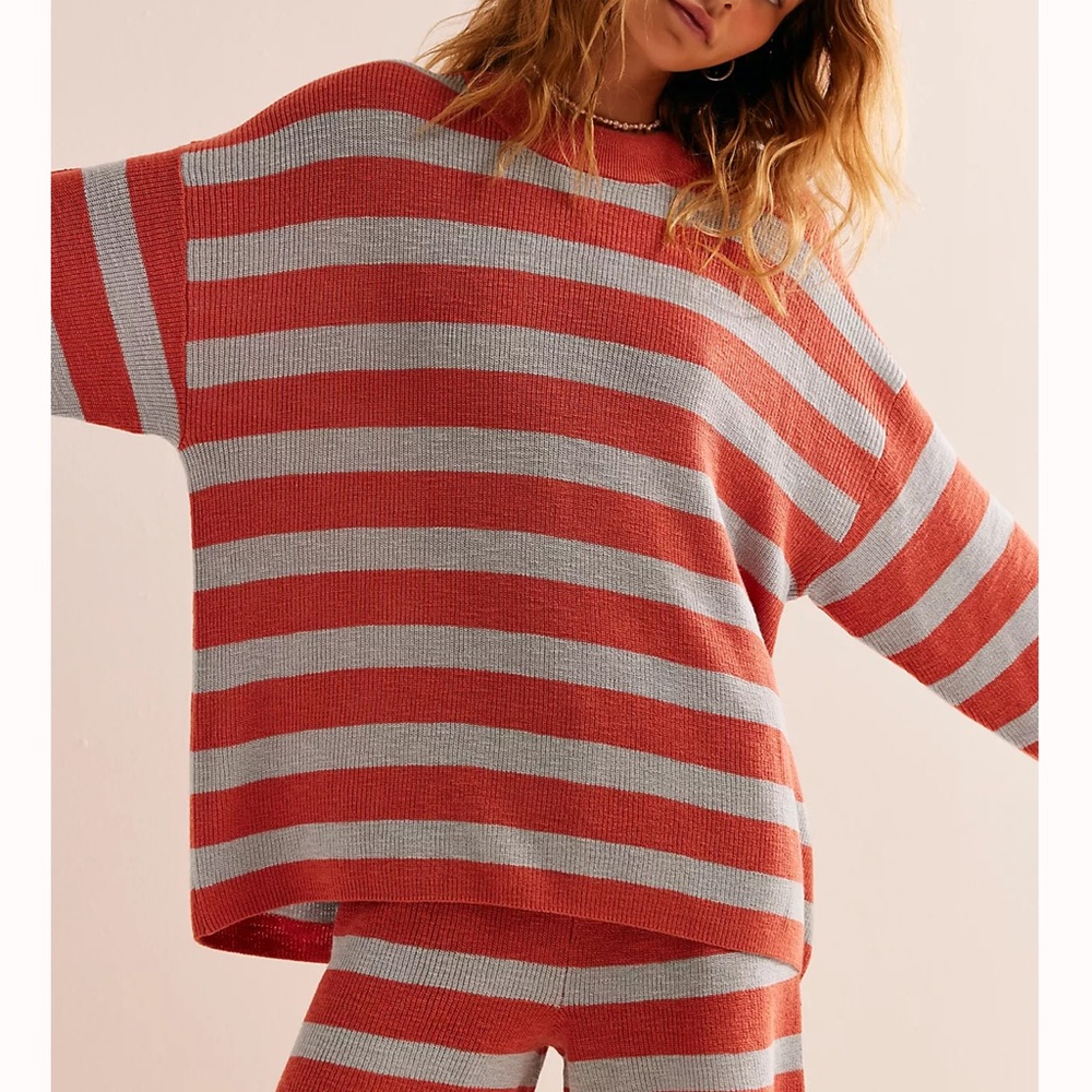 Striped Oversized Knit Sweater - Red & Gray